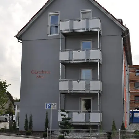 Goldener Schluessel Mit Gaestehaus Sina 2* Noerdlingen