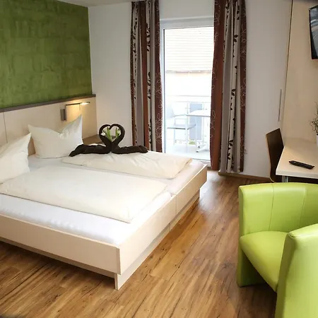 Inn Goldener Schluessel Mit Gaestehaus Sina 2*
